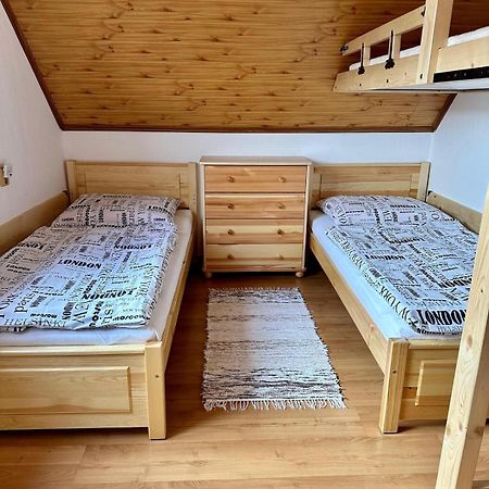 Privat Na Chalupe Partizanska Lupca 649 Villa Luaran gambar