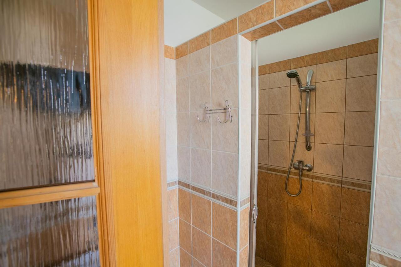 Privat Na Chalupe Partizanska Lupca 649 Villa Luaran gambar